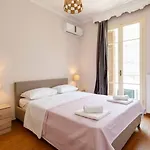 Apartman Private Pristine Balcony Home- Heart Of The Center *